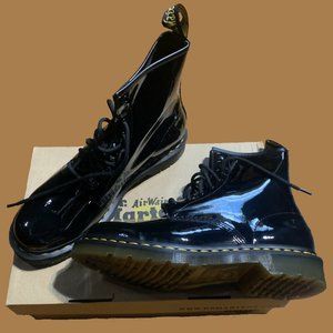Patent leather combat boots Dr. Martens 1460